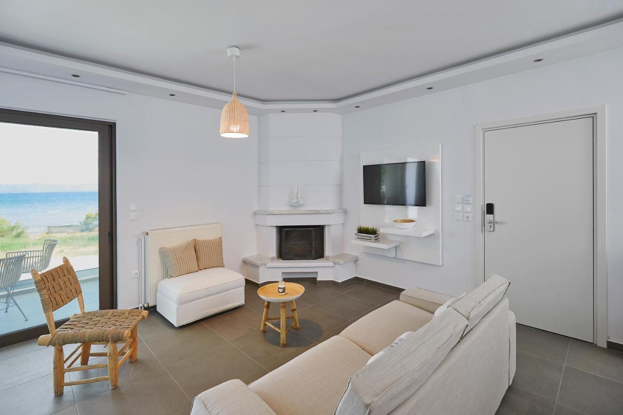 Mare Suites Lechaio Exterior photo